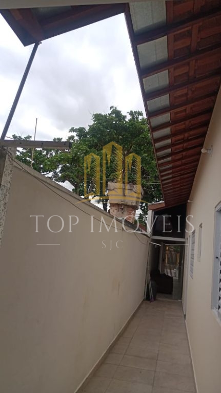 Maravilhosa Casa com 120m² e 3 Dormitórios 1 suite no Parque Industrial
