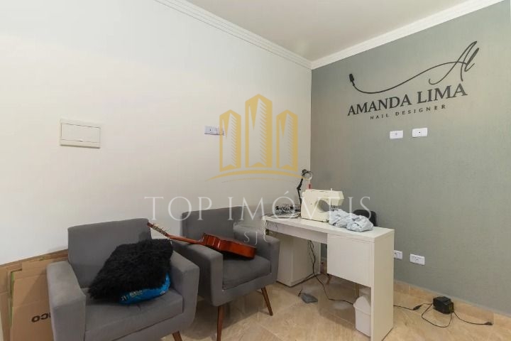 Maravilhosa Casa com 120m² e 3 Dormitórios 1 suite no Parque Industrial