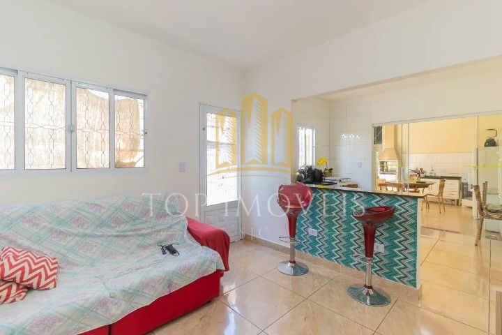 Maravilhosa Casa com 120m² e 3 Dormitórios 1 suite no Parque Industrial
