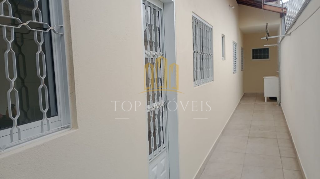 Maravilhosa Casa com 120m² e 3 Dormitórios 1 suite no Parque Industrial