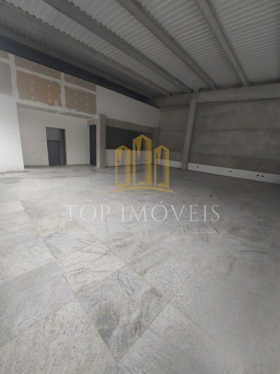 Ponto comercial, com 340 m² na Av. José Longo - Centro