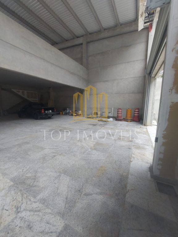 Ponto comercial, com 340 m² na Av. José Longo - Centro