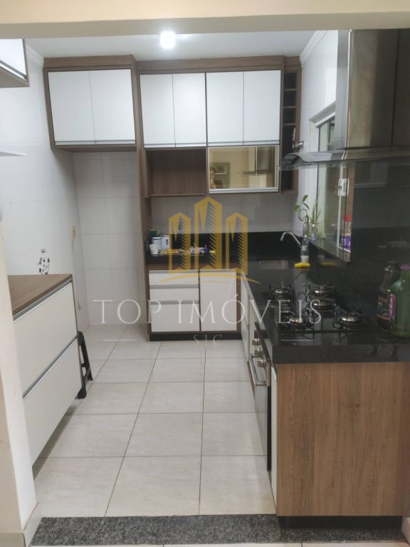 Lindo Sobrado, 3 Dormitórios no Jardim Rodolfo em São José dos Campos -SP