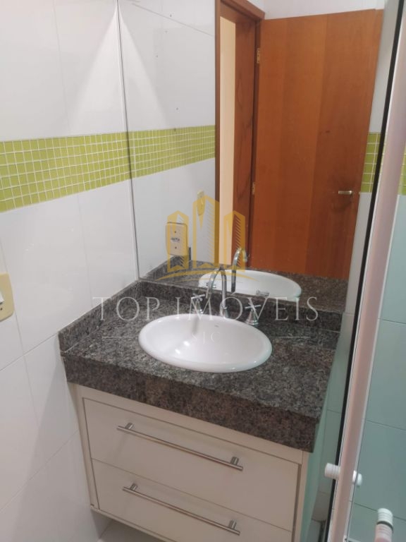 Lindo Sobrado, 3 Dormitórios no Jardim Rodolfo em São José dos Campos -SP