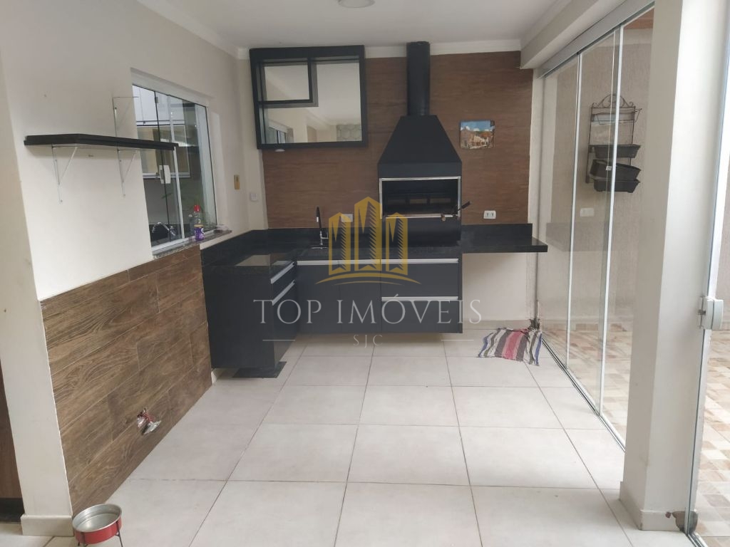 Lindo Sobrado, 3 Dormitórios no Jardim Rodolfo em São José dos Campos -SP