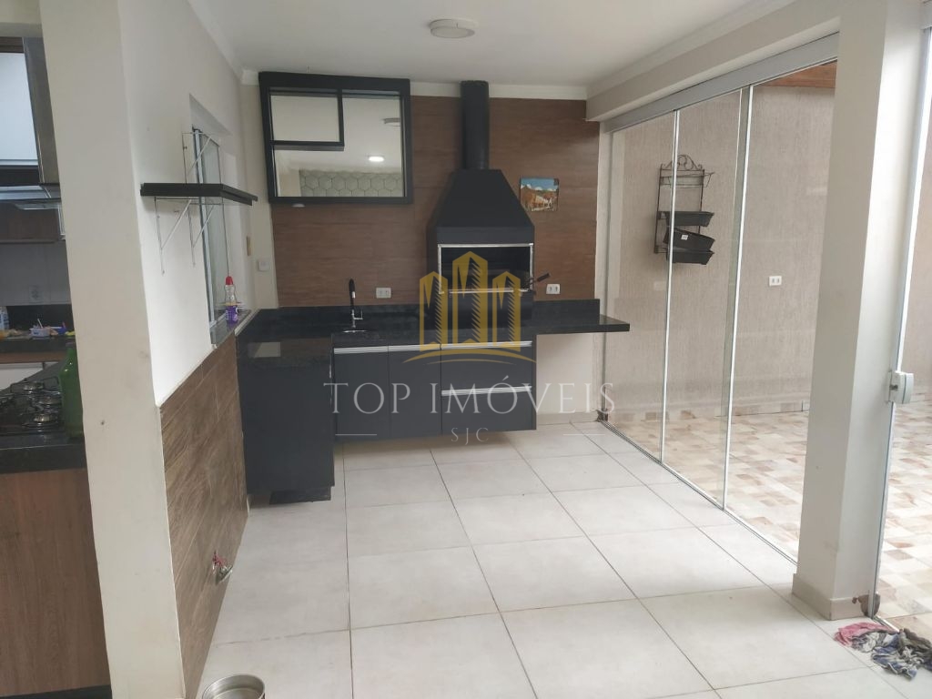 Lindo Sobrado, 3 Dormitórios no Jardim Rodolfo em São José dos Campos -SP
