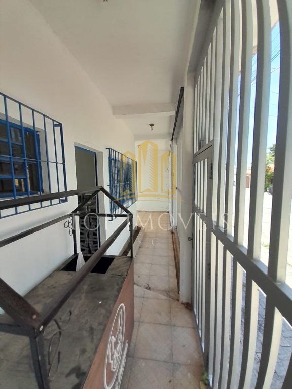 Casa comercial com galpão nos fundos - 300m2 em Jacareí