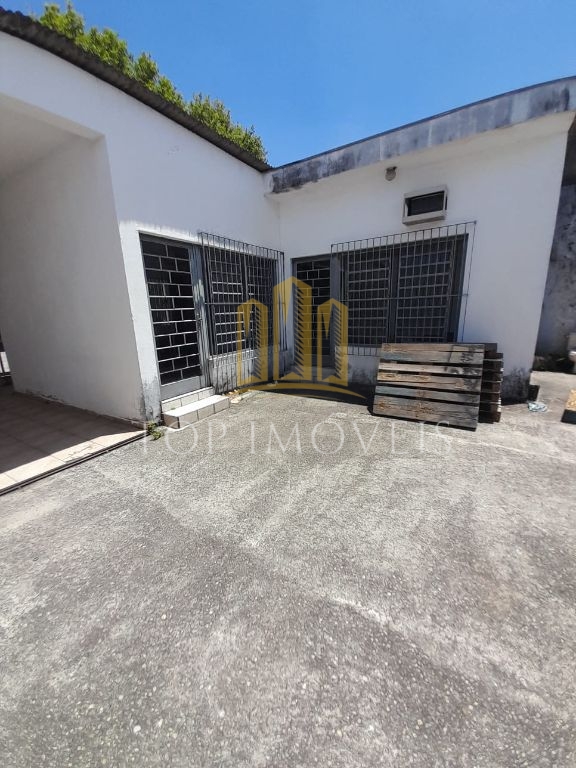 Casa comercial com galpão nos fundos - 300m2 em Jacareí