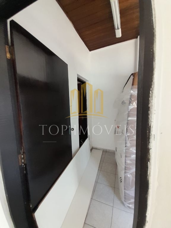 Casa comercial com galpão nos fundos - 300m2 em Jacareí
