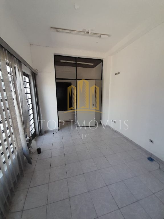 Casa comercial com galpão nos fundos - 300m2 em Jacareí
