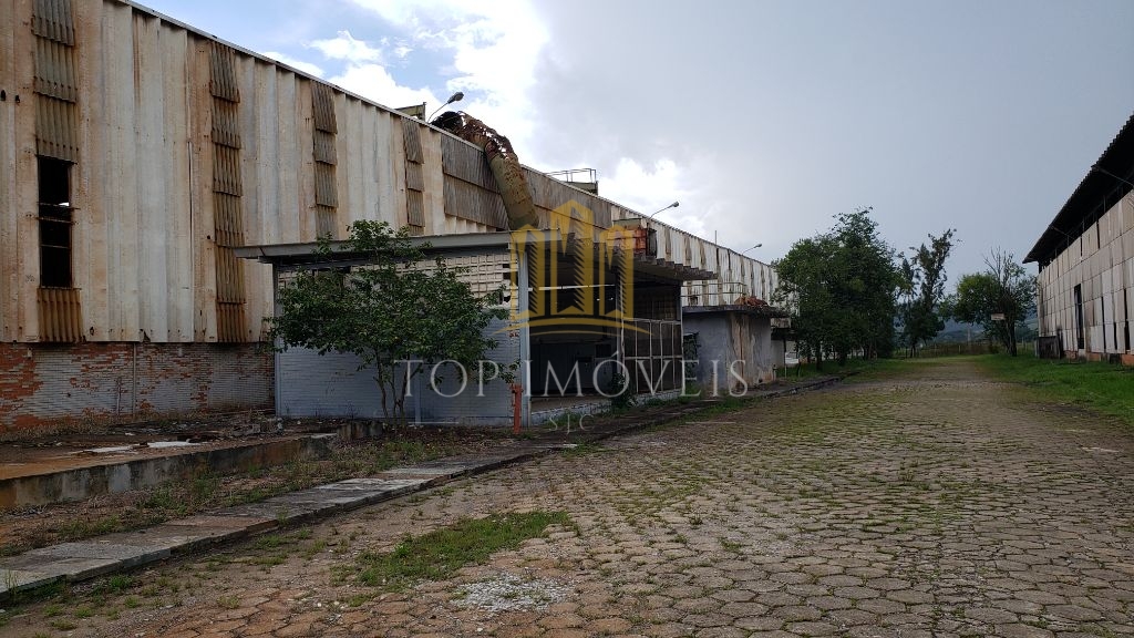 Área Industrial em Jacareí, 160.000m² de terreno e área construída em torno de 30.000m² - foto 3