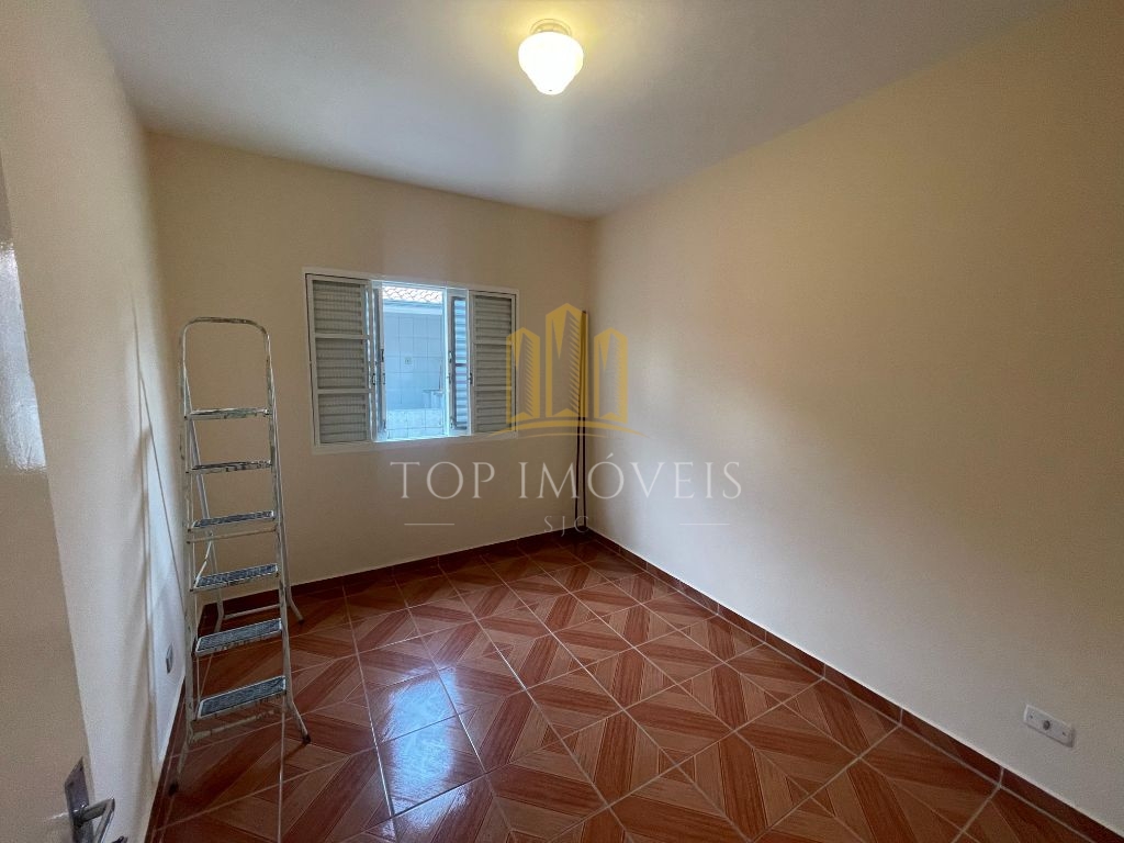Excelente casa no Jardim Jacinto - Jacareí/SP