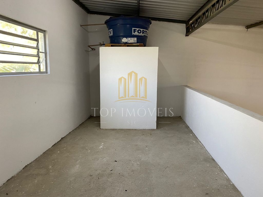 Excelente galpão na Zona Leste 217m²