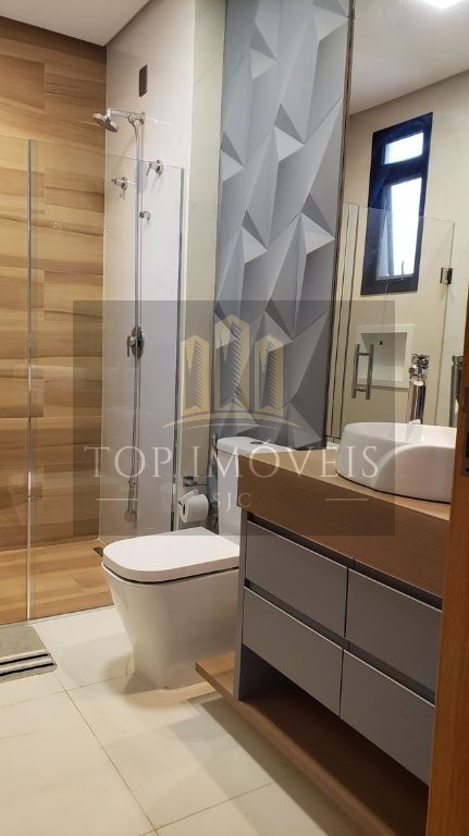 Sobrado de 364m² com 5 Quartos e 6 banheiros à Venda no Alphaville I