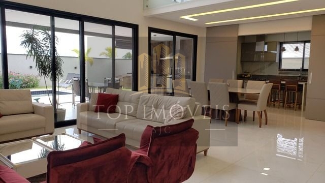 Sobrado de 364m² com 5 Quartos e 6 banheiros à Venda no Alphaville I