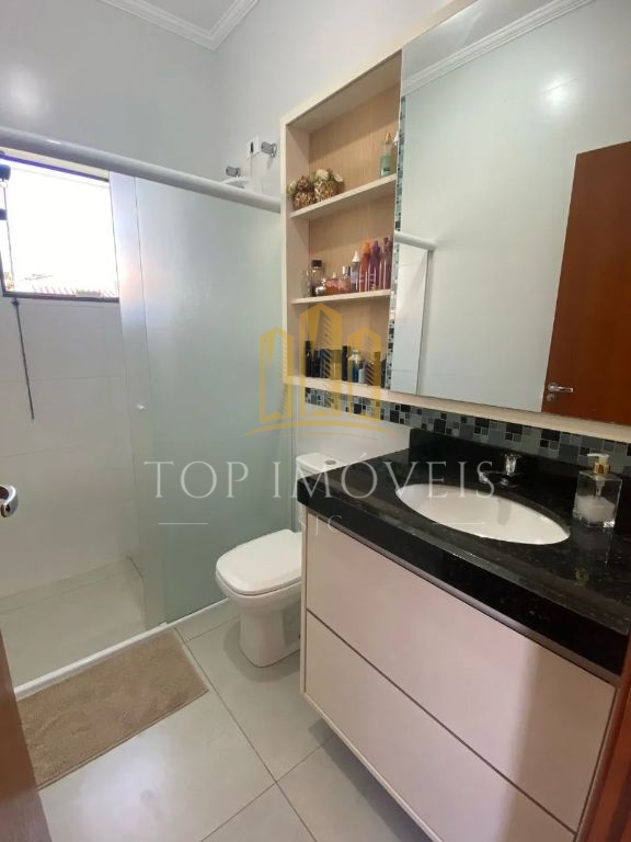 Sobrado com acabamento de alto padrão Jardim das Indústrias 3 dormitórios (1 suíte) Espaço gourmet completo!