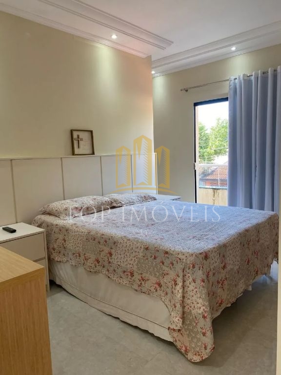 Sobrado com acabamento de alto padrão Jardim das Indústrias 3 dormitórios (1 suíte) Espaço gourmet completo!