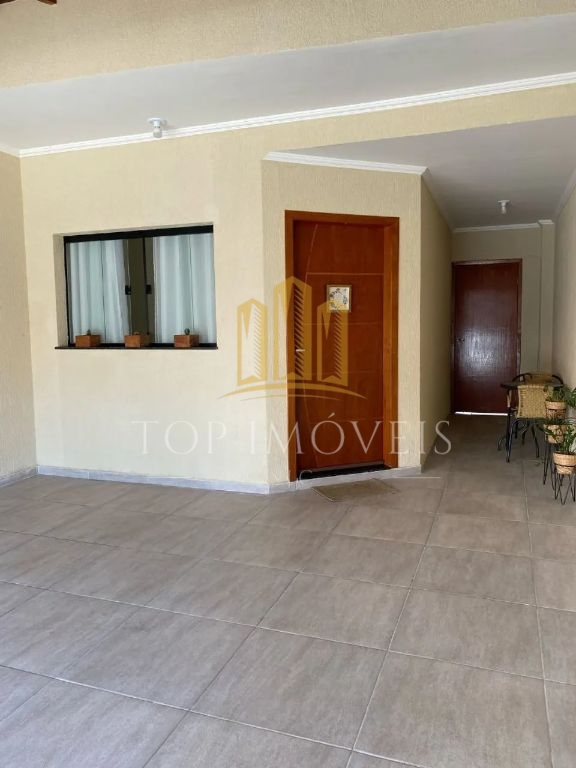 Sobrado com acabamento de alto padrão Jardim das Indústrias 3 dormitórios (1 suíte) Espaço gourmet completo!