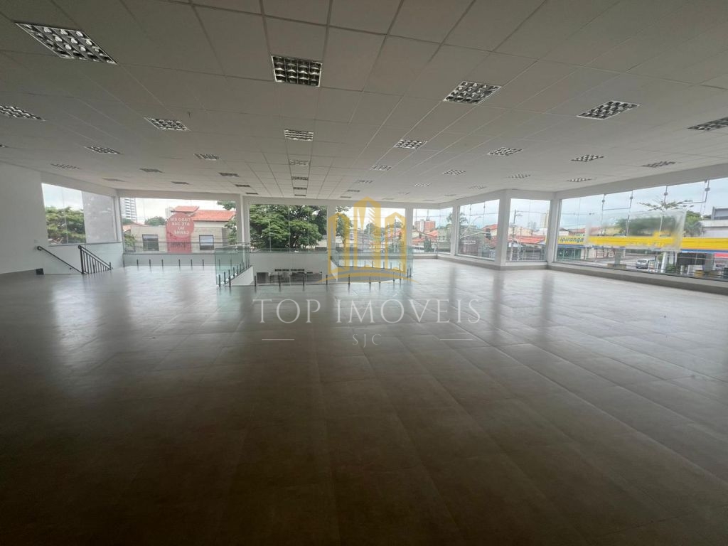 Ponto comercial com 671m2 de área construída na Av. Barbacena