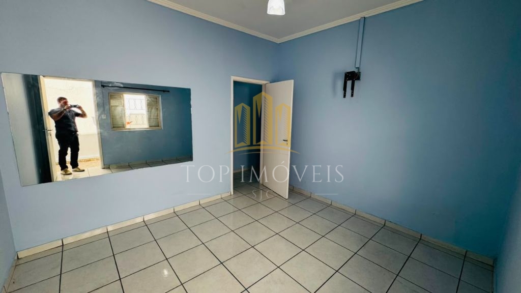 Casa Comercial/Residencial à Venda e para Locação no Centro de São José dos Campos com 5 suítes