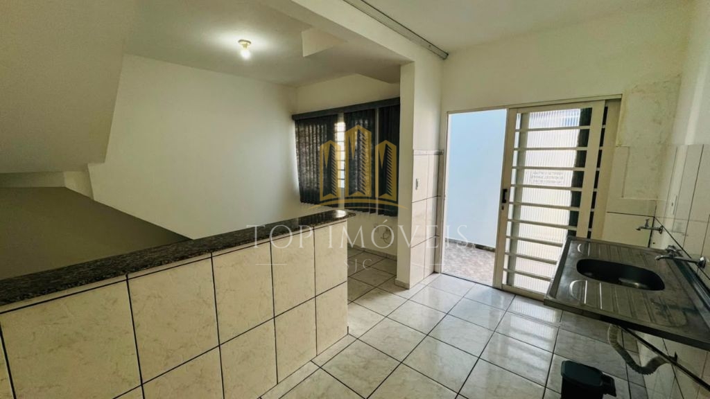 Casa Comercial/Residencial à Venda e para Locação no Centro de São José dos Campos com 5 suítes