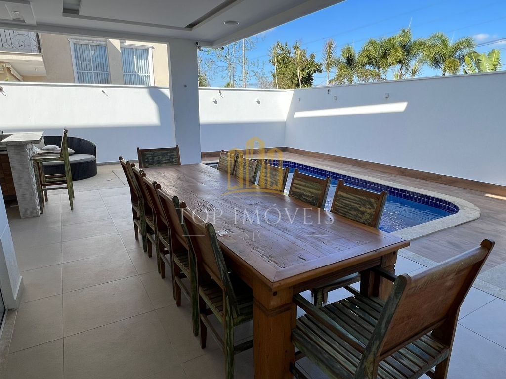 Residência de Luxo com 4 Suítes e Área de Lazer Completa no Jardim do Golfe 3