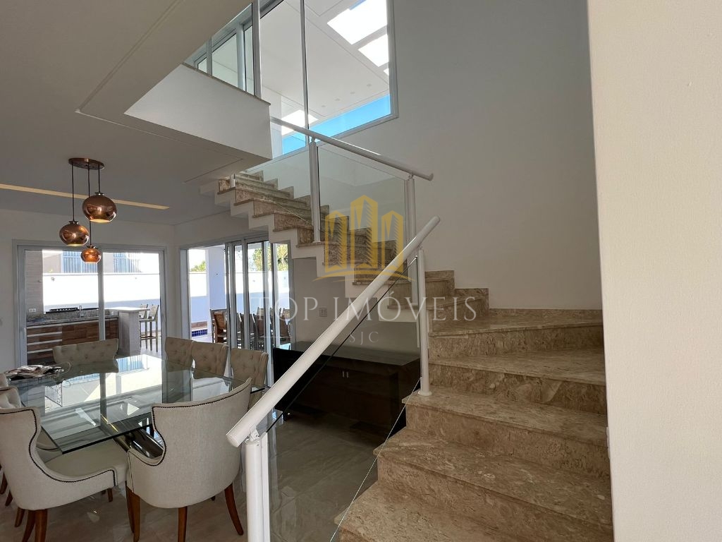 Residência de Luxo com 4 Suítes e Área de Lazer Completa no Jardim do Golfe 3