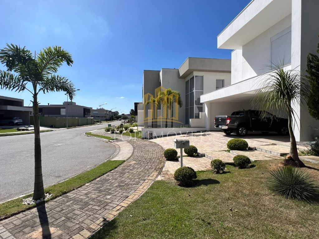 Residência de Luxo com 4 Suítes e Área de Lazer Completa no Jardim do Golfe 3