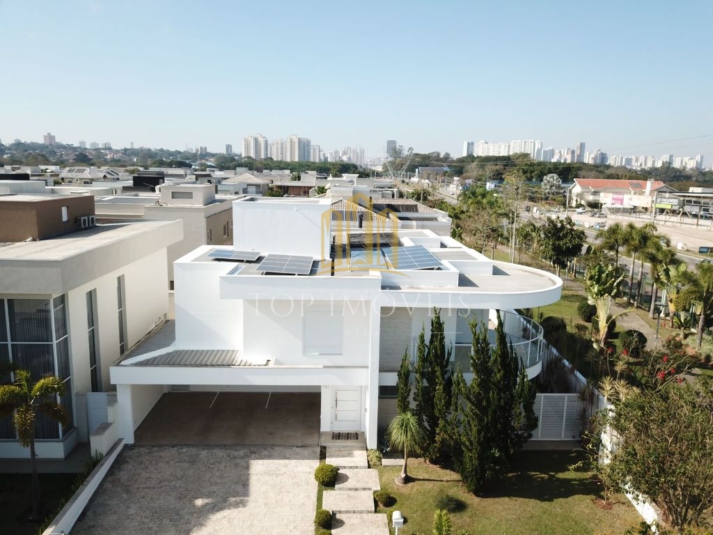 Residência de Luxo com 4 Suítes e Área de Lazer Completa no Jardim do Golfe 3