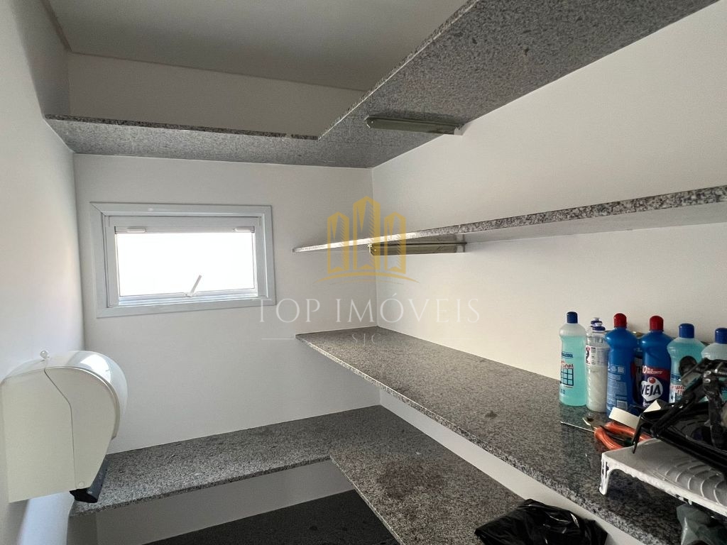 Residência de Luxo com 4 Suítes e Área de Lazer Completa no Jardim do Golfe 3