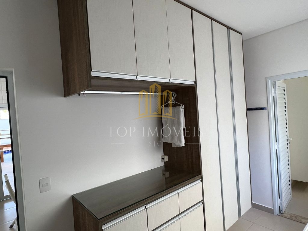 Residência de Luxo com 4 Suítes e Área de Lazer Completa no Jardim do Golfe 3