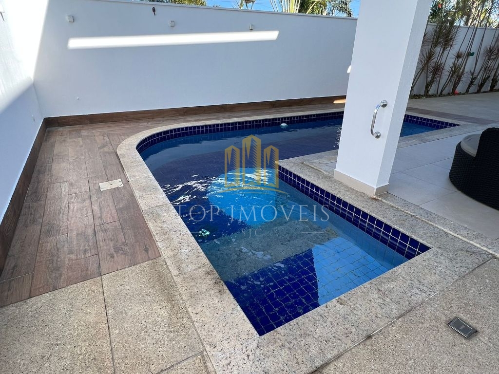 Residência de Luxo com 4 Suítes e Área de Lazer Completa no Jardim do Golfe 3
