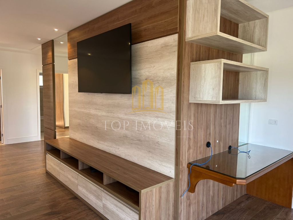 Residência de Luxo com 4 Suítes e Área de Lazer Completa no Jardim do Golfe 3