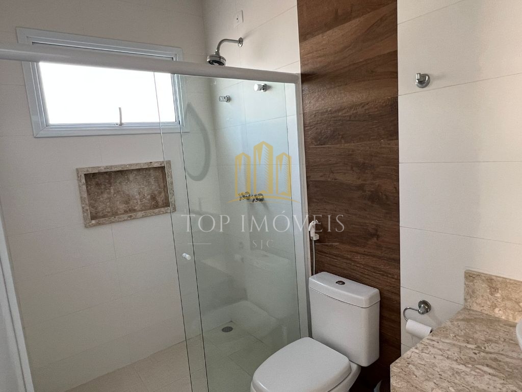 Residência de Luxo com 4 Suítes e Área de Lazer Completa no Jardim do Golfe 3