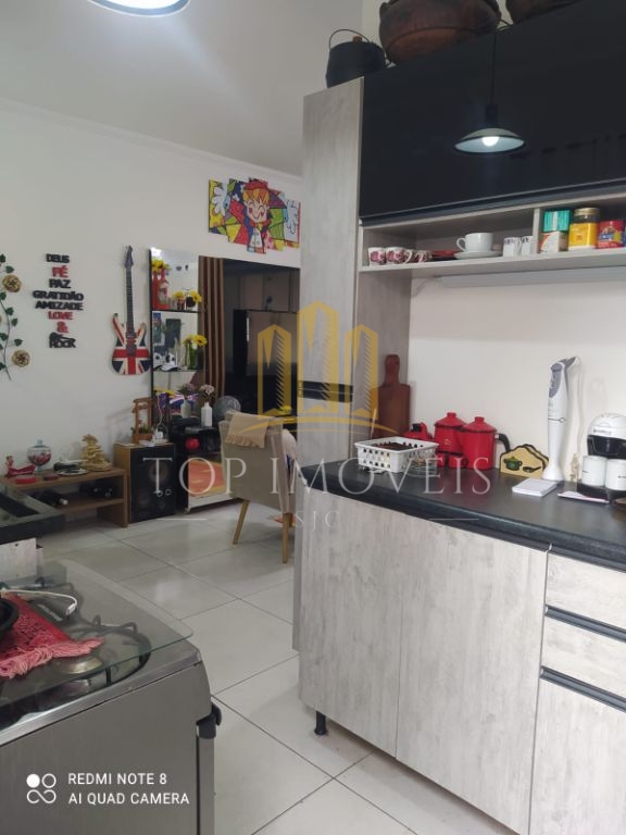 Casa térrea de 2 quartos com fácil acesso a Dutra