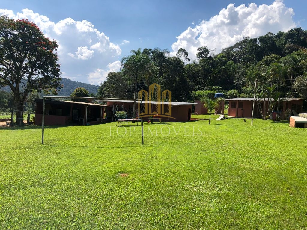 Area para venda em Suzano, por 60,00 m², com toda documentação ok Possui : Planta Geográfica, Levantamento Planimétrico, INCRA, DARF, ITR, CCIR, CNA, todos atualizados.