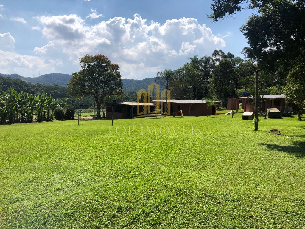 Area para venda em Suzano, por 60,00 m², com toda documentação ok Possui : Planta Geográfica, Levantamento Planimétrico, INCRA, DARF, ITR, CCIR, CNA, todos atualizados.