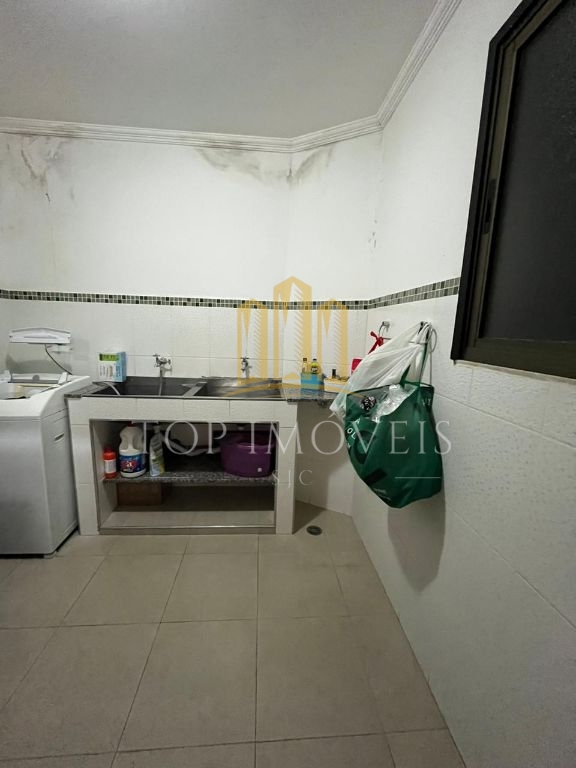 Oportunidade Linda Cobertura no Jardim Satélite são 150m2 com 4 dormitórios sendo 1 suíte uma sala ampla com 2 ambientes e uma excelente área gourmet, Excelente Localização Próximo Shopping, Mercado…