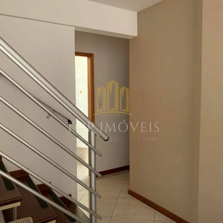 Oportunidade Linda Cobertura no Jardim Satélite são 150m2 com 4 dormitórios sendo 1 suíte uma sala ampla com 2 ambientes e uma excelente área gourmet, Excelente Localização Próximo Shopping, Mercado…