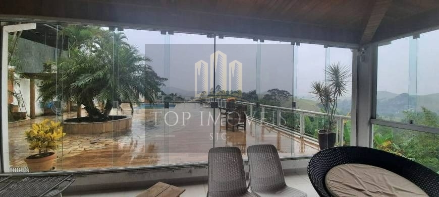 Ótima chácara com 3 dormitórios à venda, por R$ 1.380.000,00 - Vila São Geraldo - São José dos Campos/SP