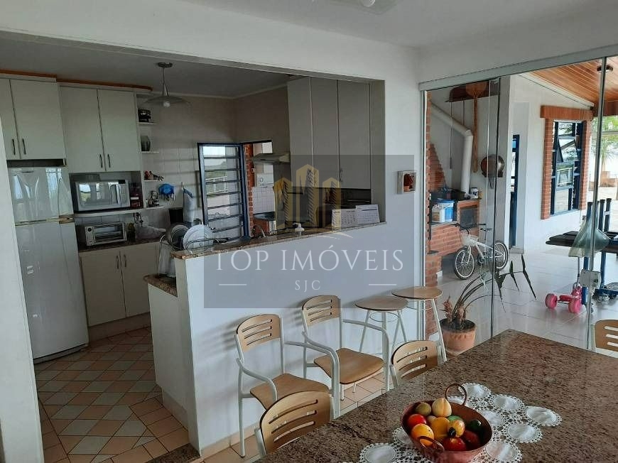Ótima chácara com 3 dormitórios à venda, por R$ 1.380.000,00 - Vila São Geraldo - São José dos Campos/SP
