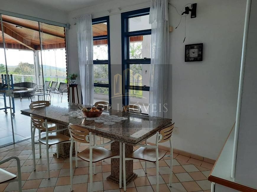 Ótima chácara com 3 dormitórios à venda, por R$ 1.380.000,00 - Vila São Geraldo - São José dos Campos/SP