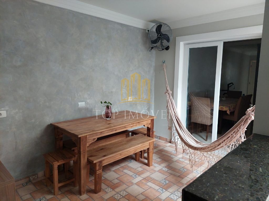Linda casa em um belo condomínio fechado Vert Ville em Jacareí são 3 dormitórios sendo uma suíte casa repleta de armários uma excelente oportunidade