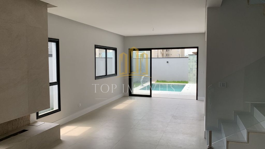 Casa condomínio fechado - 4 suítes - piscina - lareira - Urbanova - Zona oeste