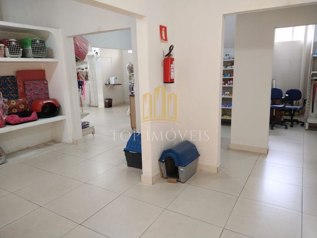 Excelente casa Comercial idela para Clinicas proximo ao Hospital Unidade da Tivoli