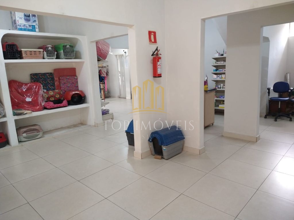 Excelente casa Comercial idela para Clinicas proximo ao Hospital Unidade da Tivoli