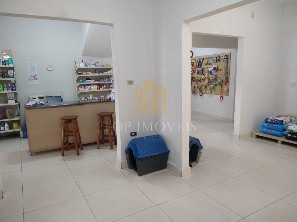 Excelente casa Comercial idela para Clinicas proximo ao Hospital Unidade da Tivoli