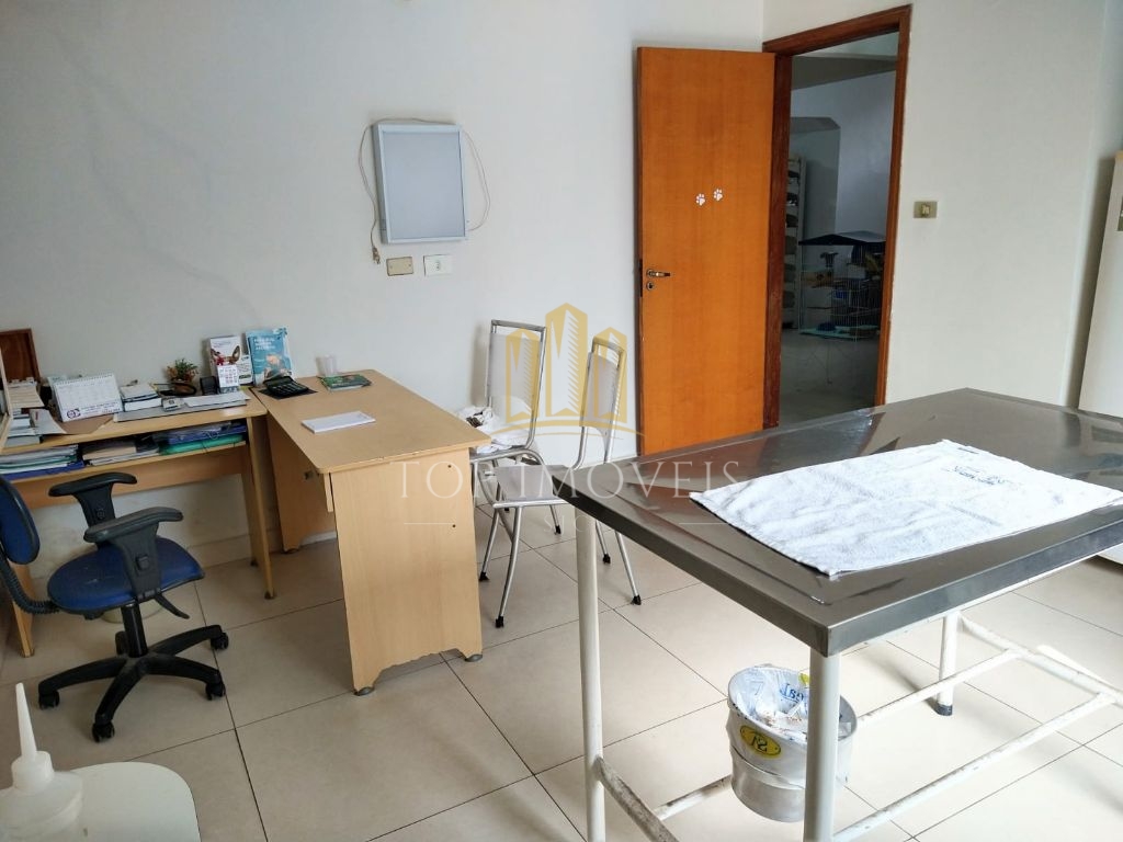 Excelente casa Comercial idela para Clinicas proximo ao Hospital Unidade da Tivoli