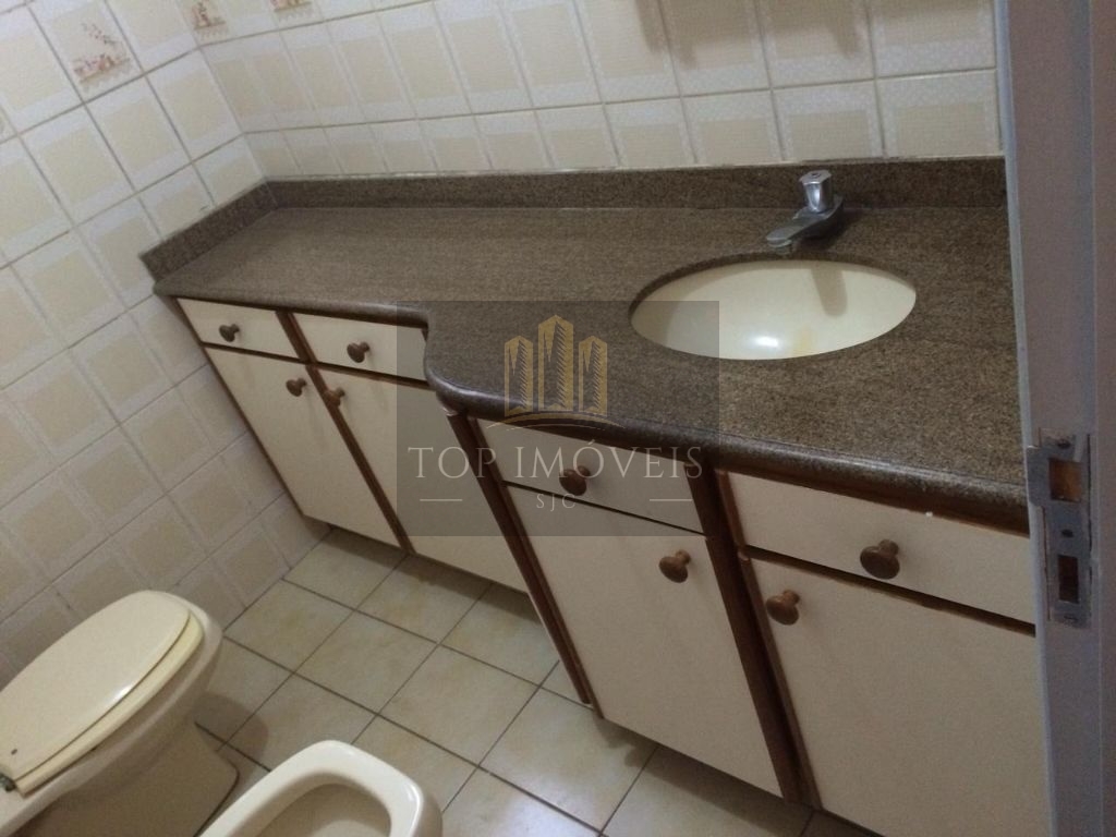 Apartamento com 3 dormitórios à venda/locação - Centro - São José dos Campos/SP
