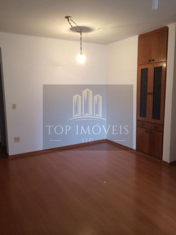 Apartamento com 3 dormitórios à venda/locação - Centro - São José dos Campos/SP